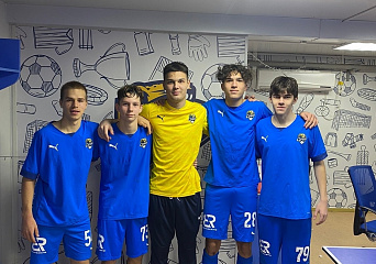 Пятеро игроков "Алмаз-Антея" находятся на селекционном учебно-тренировочном сборе в расположении молодежной команды ФК "Сочи".
